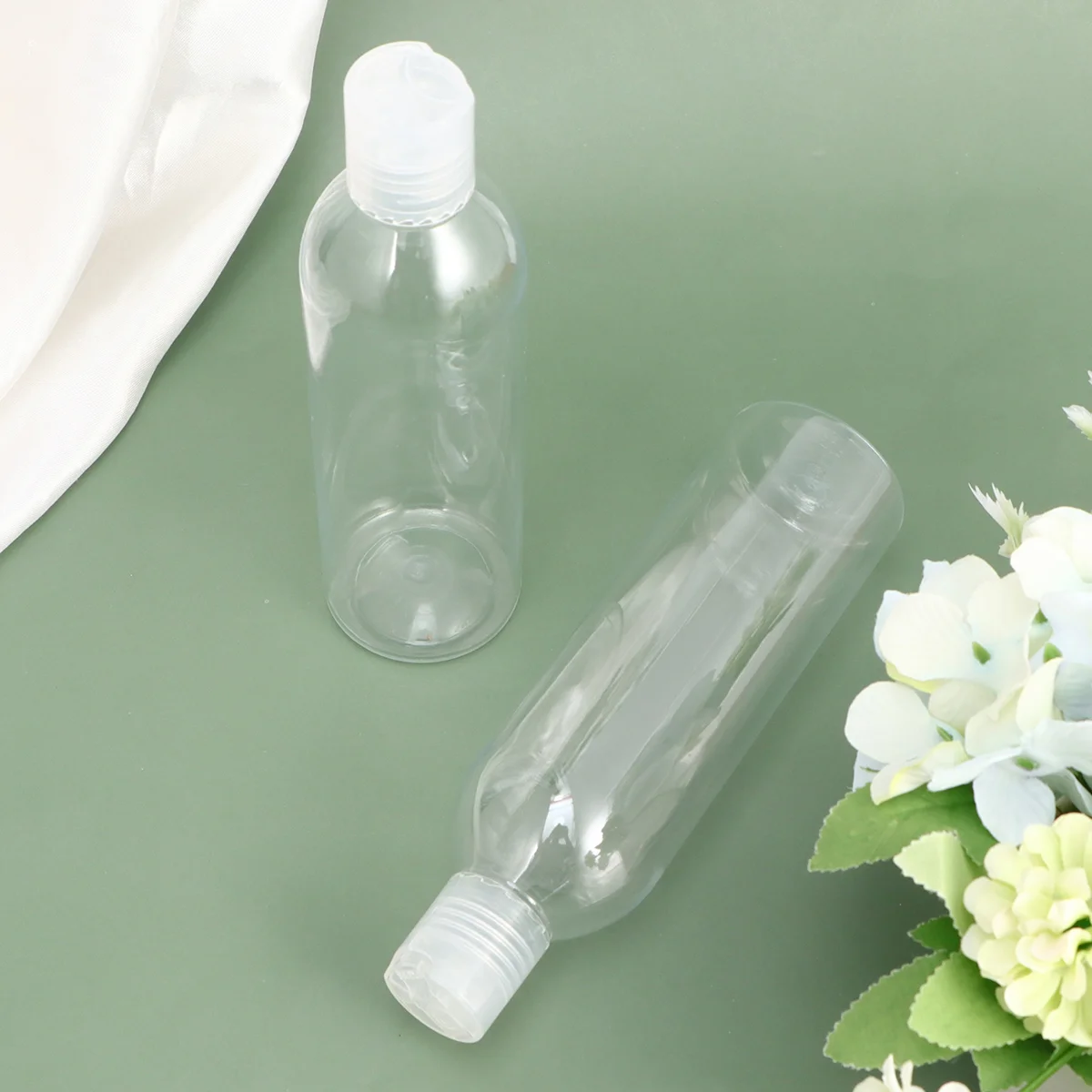 Refillable Bottles Containers 6pcs 250ml Transparent Squeezable Shampoo Bottle Toiletry Bottles with Press Disc Cap for Lotions