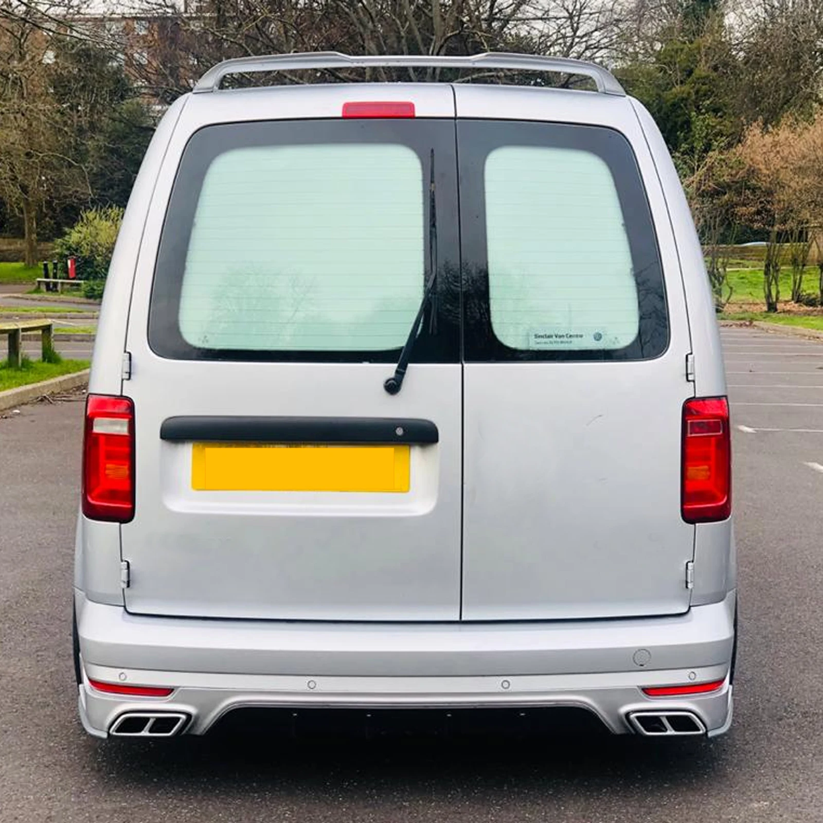 오른쪽 왼쪽 후면 범퍼 반사경 레드 렌즈 반사 스트립 (폭스바겐 캐디 MKIV 4 2016 2017 2018 2019 2020 2021 2022용, 전구 없음)