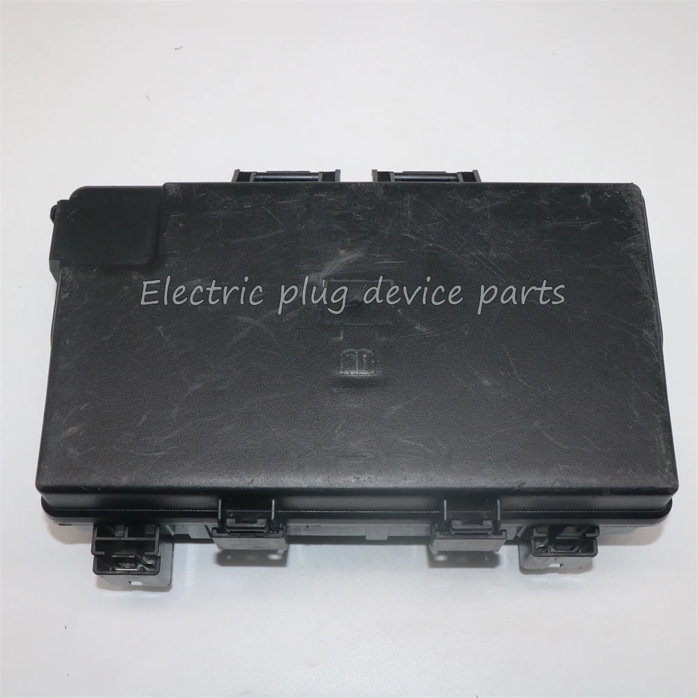 Original 68199793AF 68199793AH 68199793AG Fuse Box Totally Integrated Power Module TIPM for RAM 2500 3500 4500 5500 2013 2014