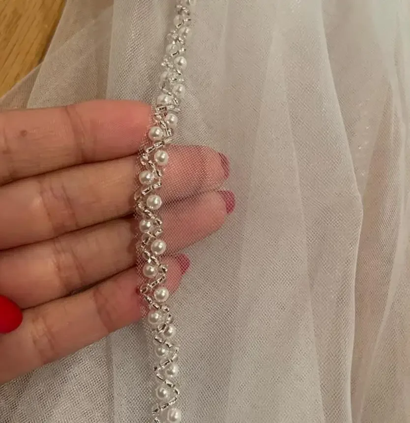 1 Tier Wedding Veil Elegant Beaded Edge Crystal Pearls Edge Veil White Ivory Long Bridal Comb Cathedral bridal veil