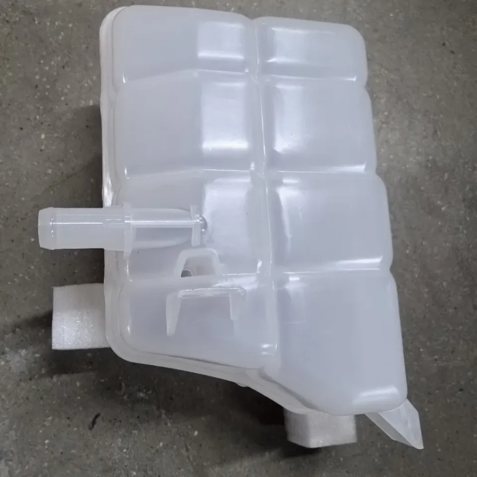 AB398K089AA Coolant Expansion Tank for Ford Ranger 2012 Mazda AB398K218AA BE8Z8100A Radiators Parts coolant expansion tank