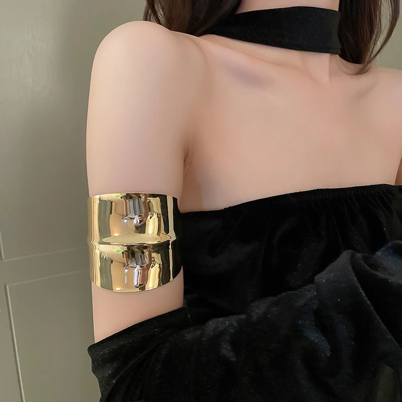 Geometric Alloy Bracelet for Women - Image 17