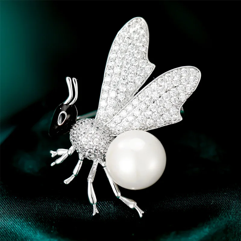 Fashion Classic Atmospheric Pearl Butterfly Brooches Pins Exquisite Inlaid  Zircon Insect Women's Brooch Jewelry Wholesale Gift