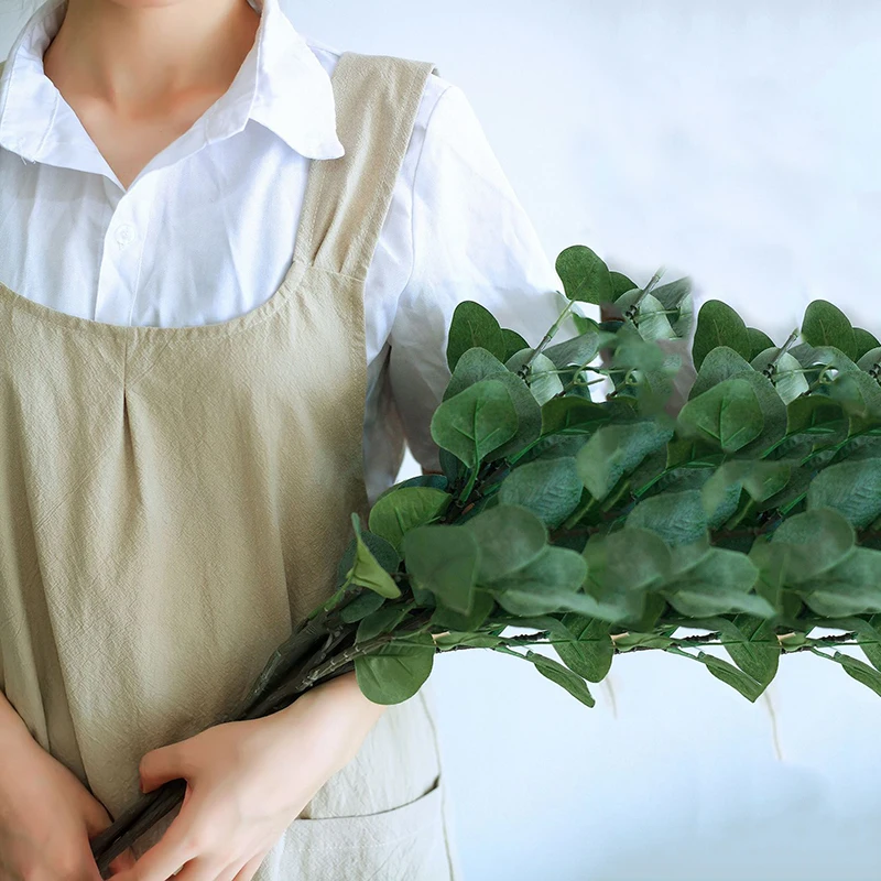 Dress apron