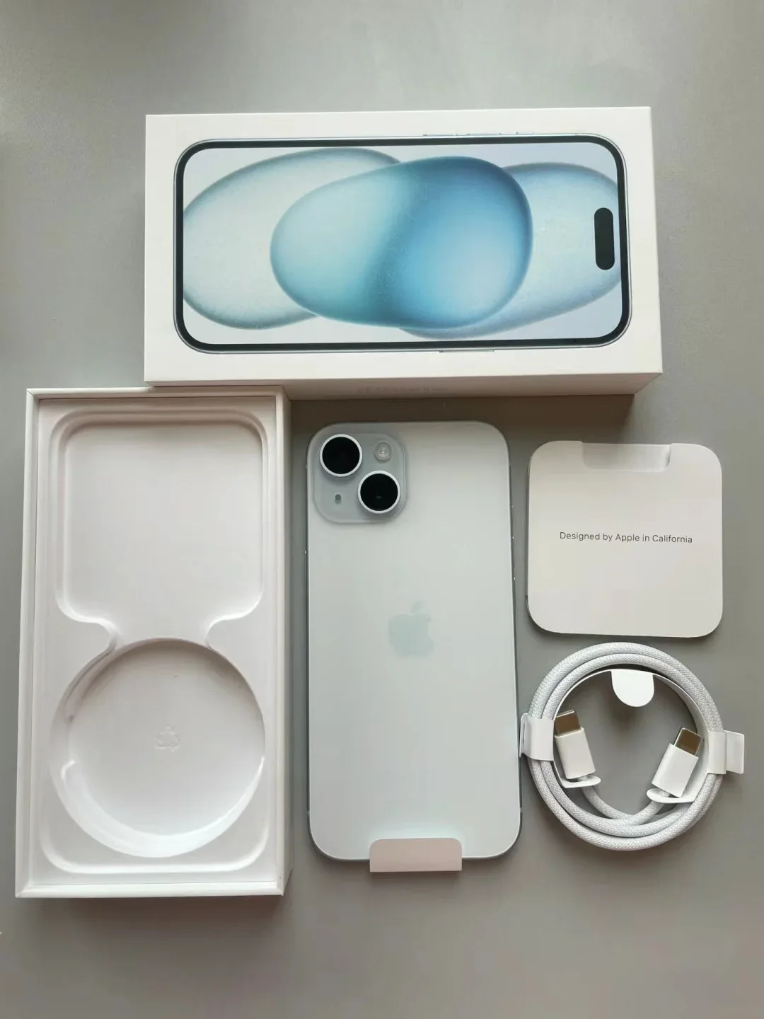 Apple iPhone 15 A3092 iOS 17 Apple A16 Bionic Super Retina XDR