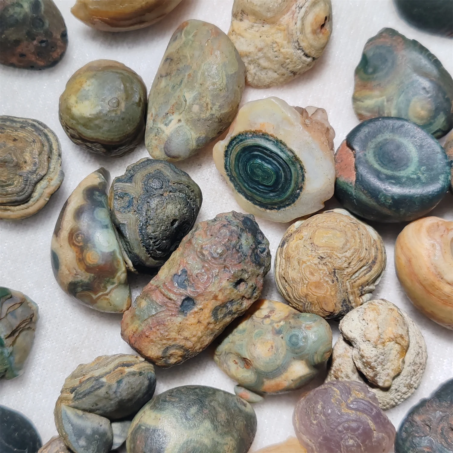142pcs/lot Natural Precious Rare Magical Gobi Rough Stone Bulk samples Non-porous Special energy Precious stone Treasured admire