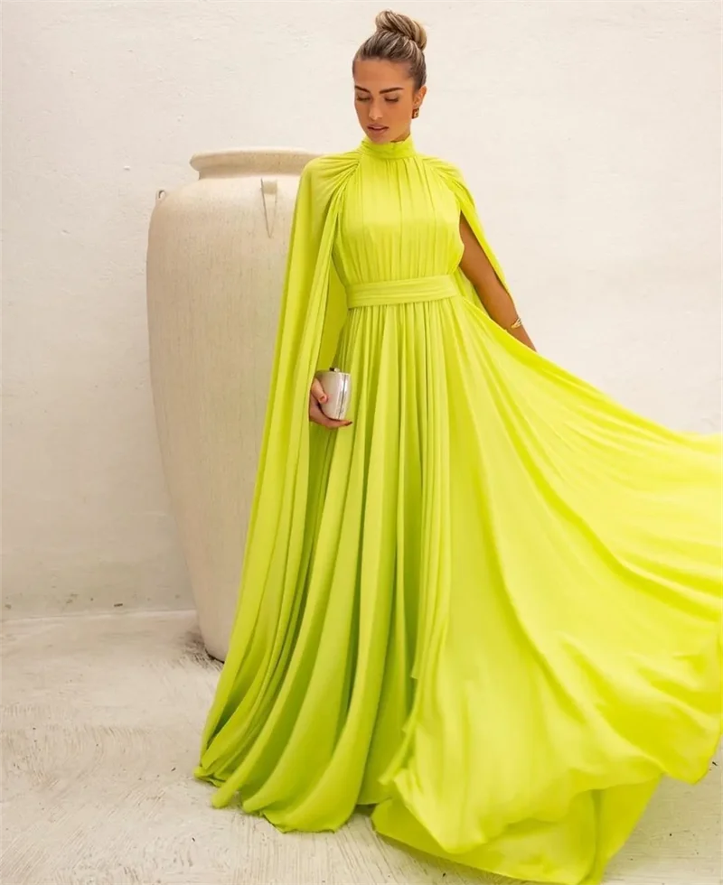 

2024 Long Chiffon High Neck Evening Dresses With Cape A-Line Brazilian Green Pleated Floor Length Formal Party Dress