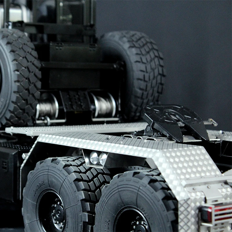 JD Model 1/14 heavy-duty tractor 8X8 desert truck JDM-189 3