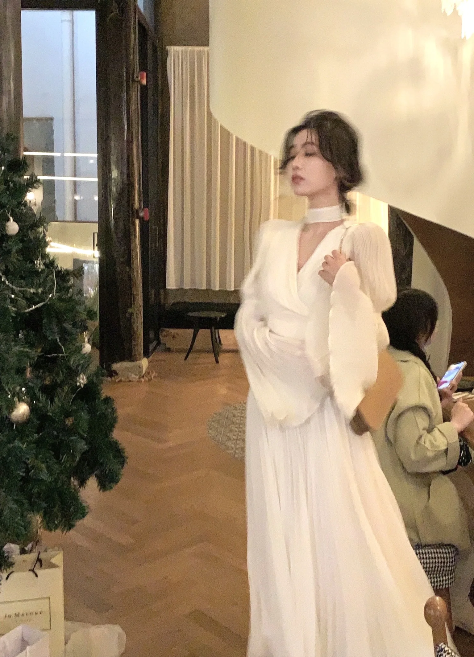 Autumn Solid Pleated Long Dresses for Women Halter V-neck Flare Sleeve Wedding Party Dress Korean Fashion One Piece Vestidos New