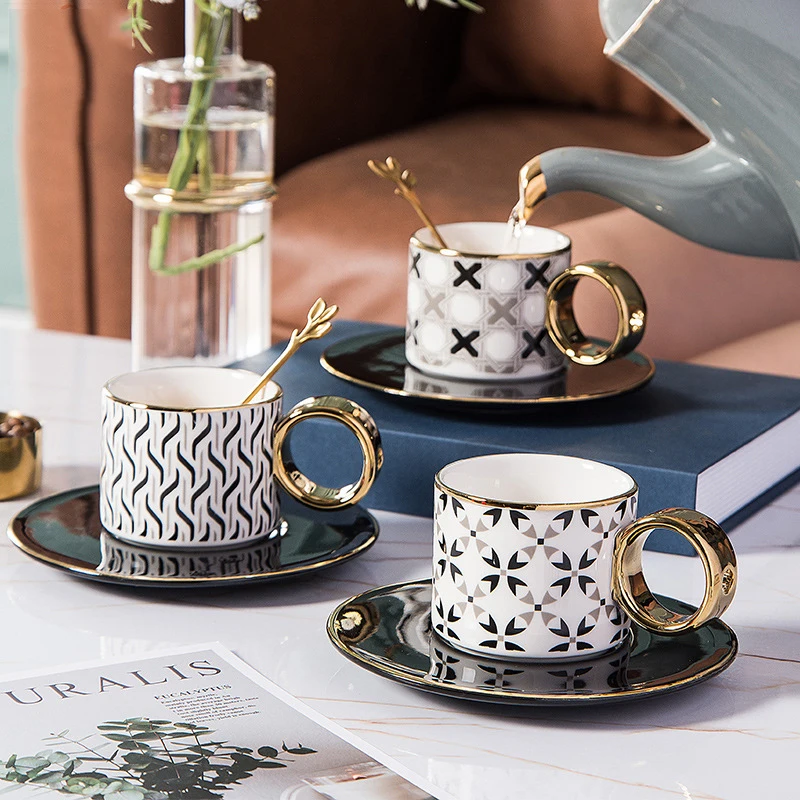 Tea Set Coffee Cup Set Tea Cup Set 8pcs Nordic Luxury Teacup Set Ceramic  with Tray Coffee Cup Tea Classic Home Afternoon Tea Set Kitchen Supplies