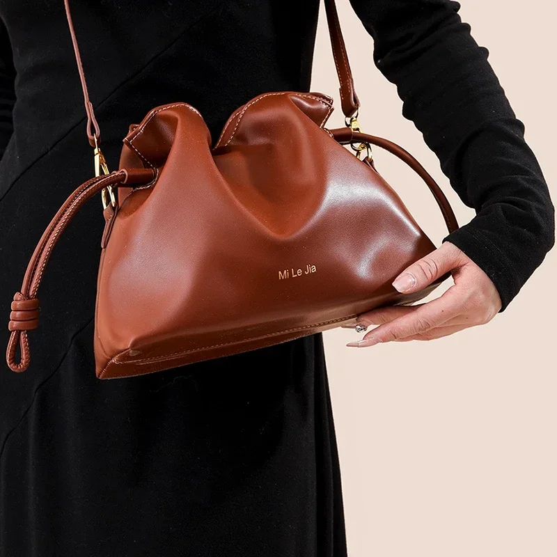 Large Capacity Fashionable PU Women's Shoulder Bag New Solid Color Simple Advanced Crossbody Bag Bolso Para Un Solo Hombro