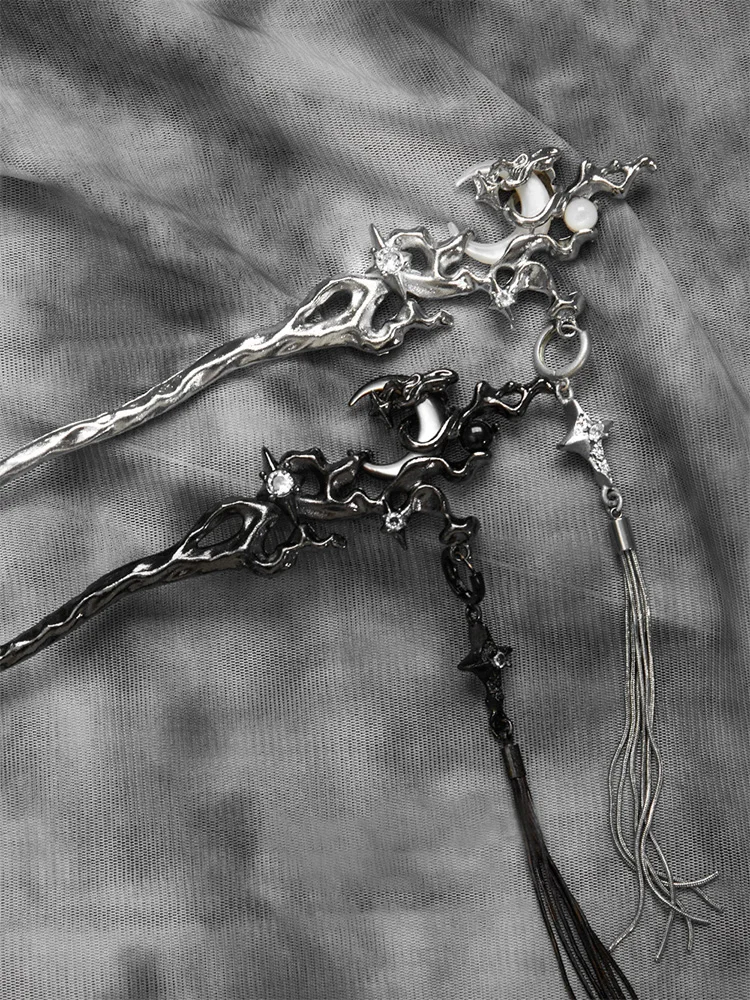 2024 New Dark Moon Bone Orchid Fringe Hairpin For Women Retro Style Copper Alloy Jewelry Party Gift