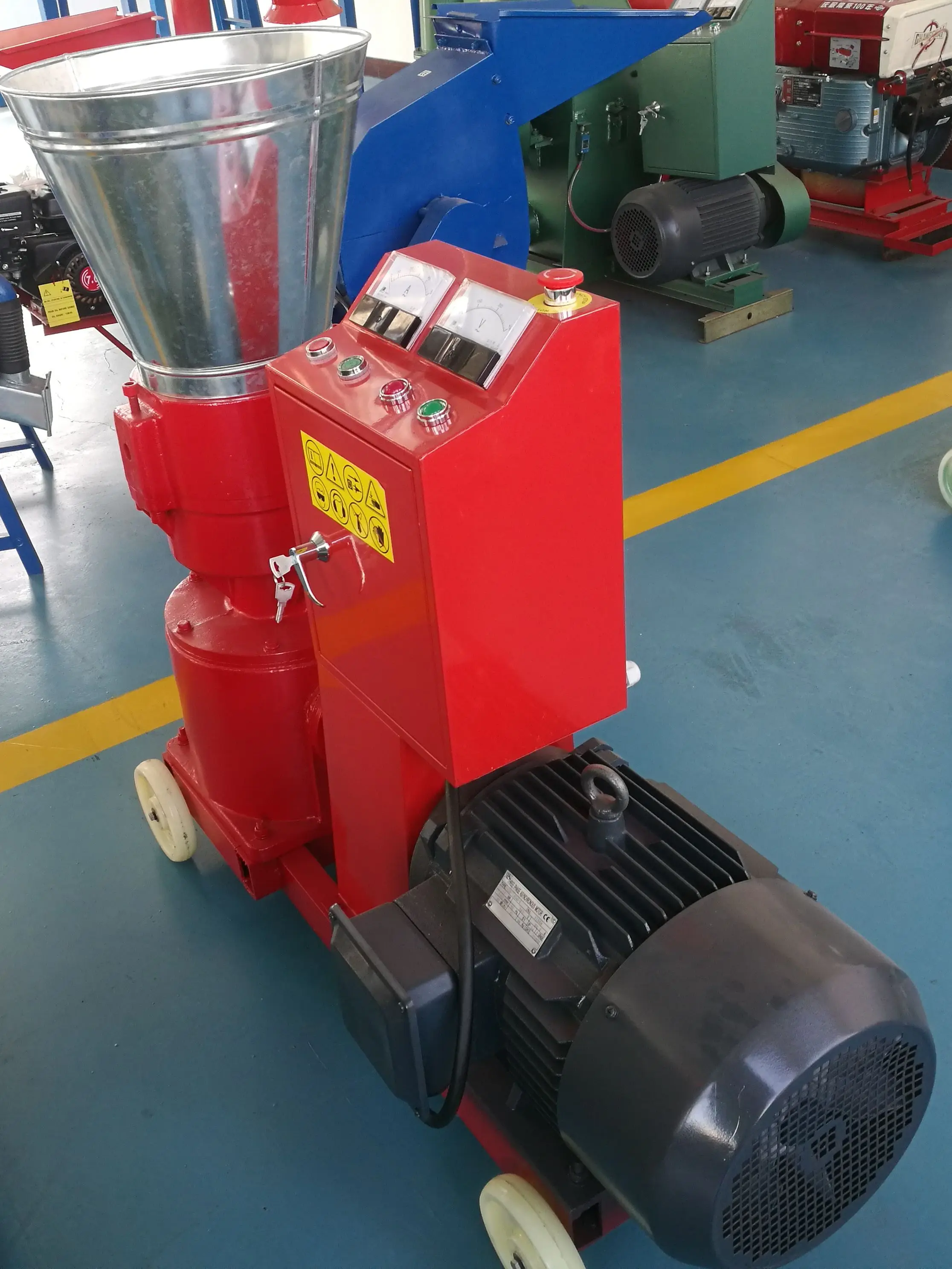 KL200 KL200B 7.5 KW Small Biomass Pellet Mill Pellets Making Machine To Door