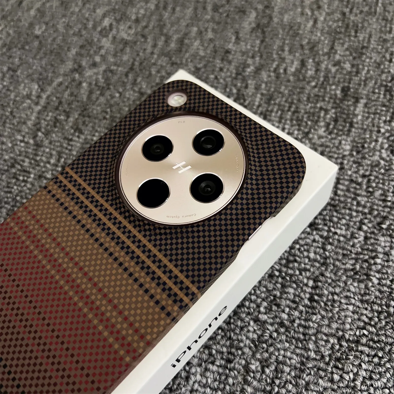 Enhanced Ultra-Thin Carbon Fiber Kevlar Pattern Magnetic Phone Case