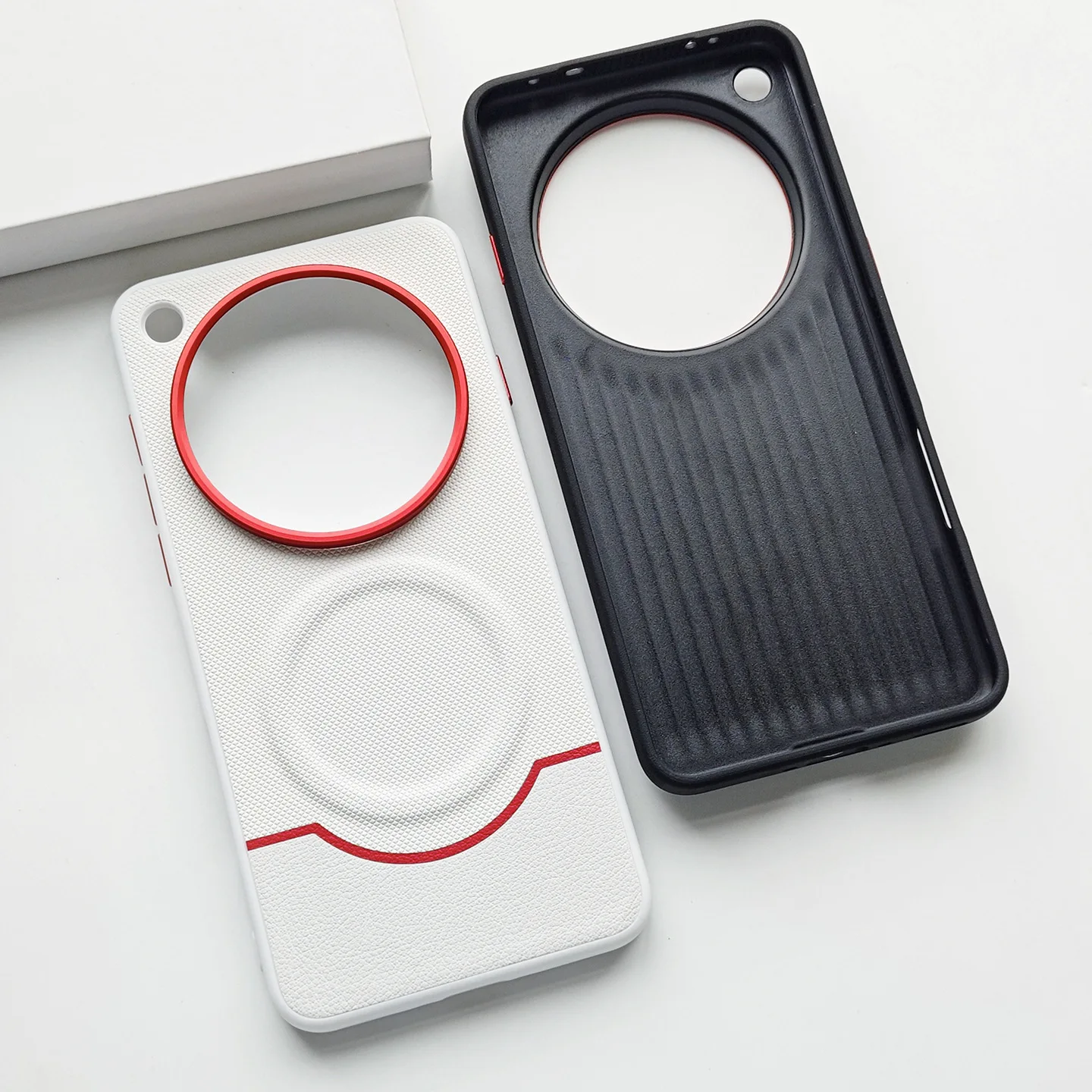 Leather Protective Case with Magnetic Grip - Anti-Drop and Scratch Resistant Cover