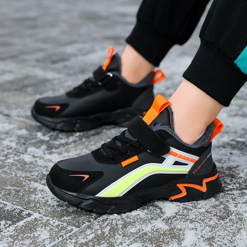 Wasserdichte Tennisschuhe für Kinder ohne ALD-Leder, warme Plüschstiefel, lässige Outdoor-Sportarten, Jungen, Mode,_voghion.com