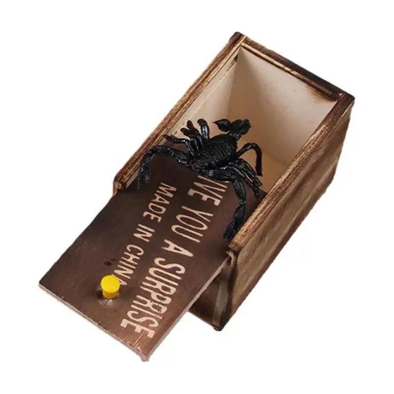 

Horror Spider Toy Rubber Spider With Wooden Box Surprise Prop Trick Toys For Birthday Party Graduation Gift Gathering April Fool