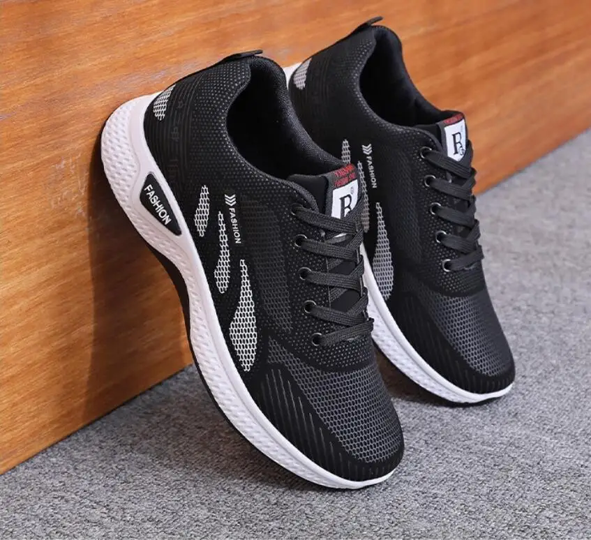 

2024 TOP Khaki Brown Leather with Mesh Men's Casual Sports Shoes Low Top Retro Sneakers Mens Running Shoes Trainers