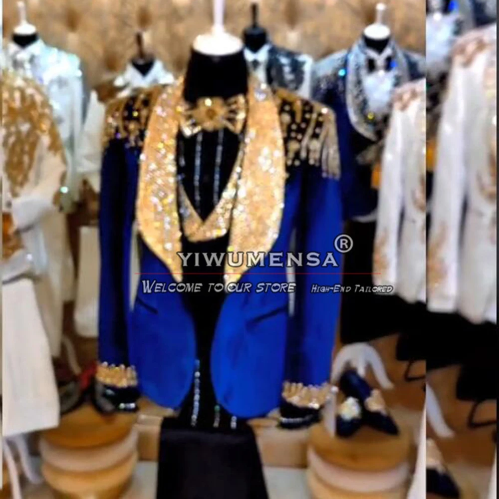 

Роскошные мужские смокинги с блестящими бриллиантовыми бусинами, роскошные мужские костюмы из 3 предметов, бархатные свадебные костюмы для жениха, мужские блестящие смокинги