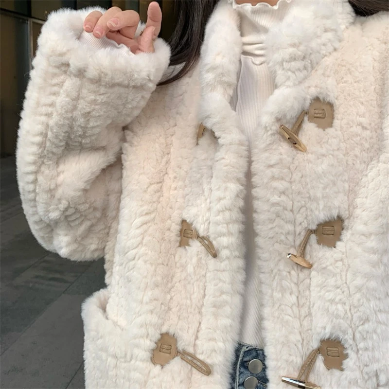 Winter Fashion Berber Fleece Women Coat Long Sleeves Loose with Pockets Young Lady  Faux Fur Coat Horn Buttons