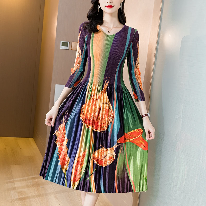 

2023 New Fashionable Velvet Dress for Women's Autumn Retro Hundred pleats Printed Dress French Loose Tight Holiday Leisure Vesti