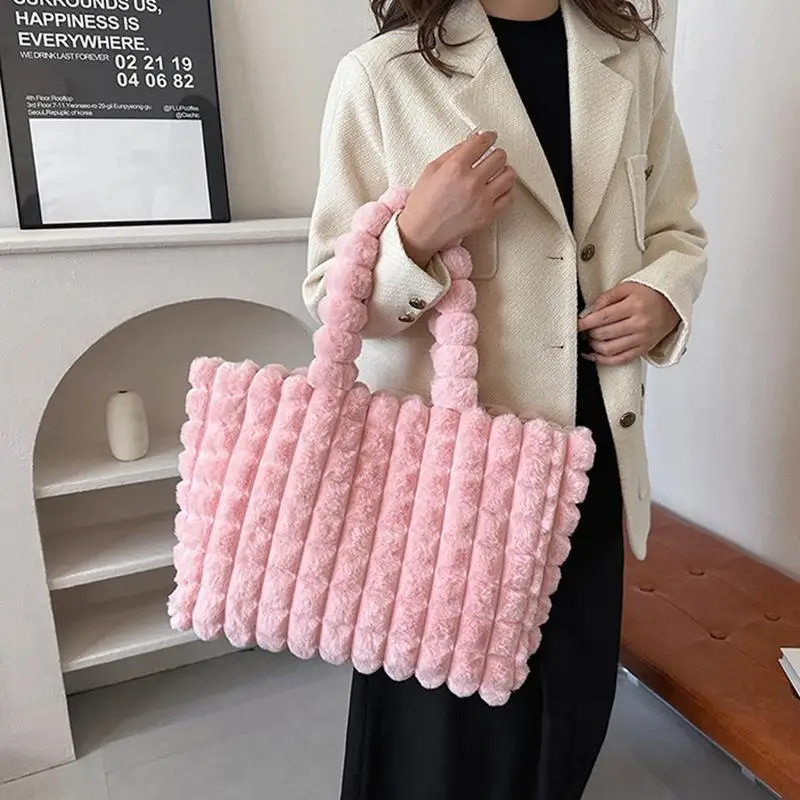 Plaid Handbags Winter2023 Fashion High Capacity Shopping Plush Bag Korean Style Personalized Designer Luxury Tote Bags For Women