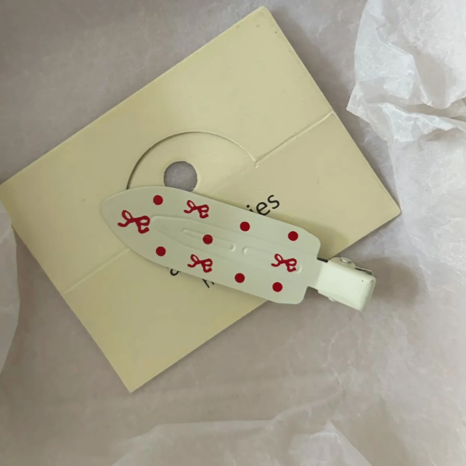 4PCS Fashion Hair Clips Set: 4 Pieces with Bear, Cherry & Plaid Motifs, Lovely Hair Styling Accessories