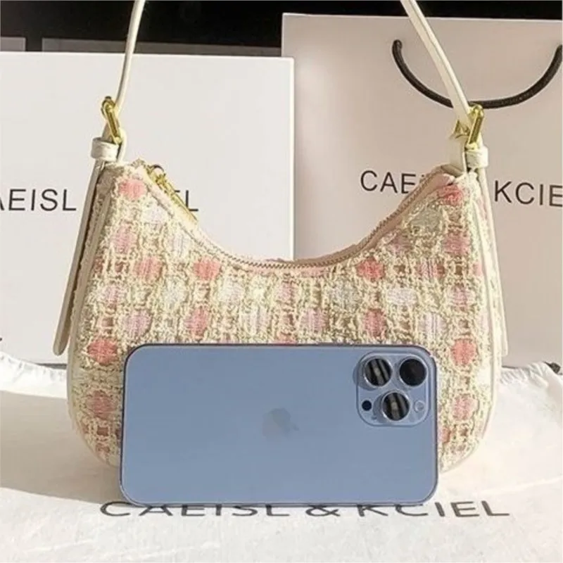 Sweet Pink Woven Crescent Underarm Bag Women Retro Color Block Shoulder Bags Ladies Elegant Fashion Casual Commute Handbag 2025