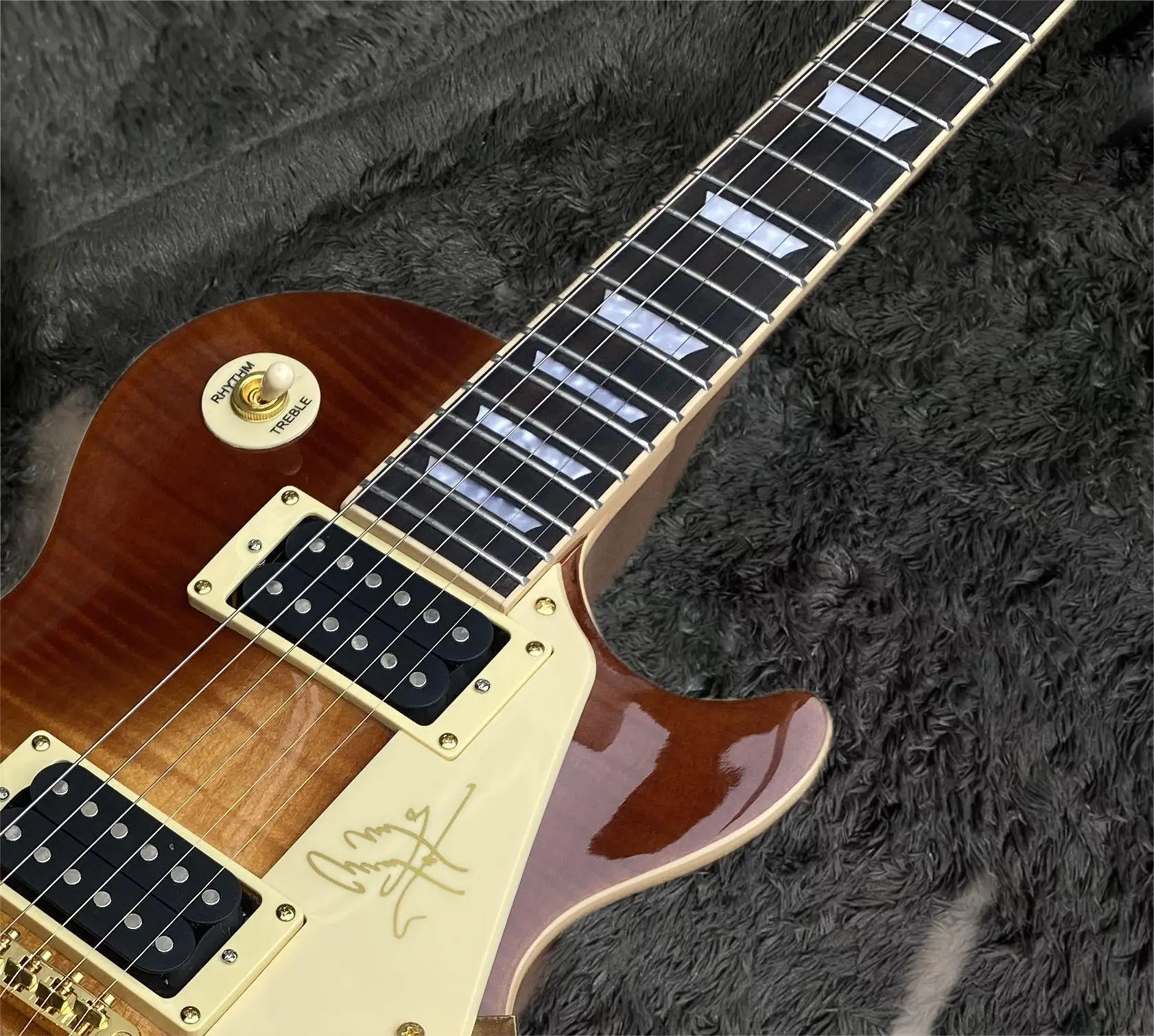 Electric guitar rosewood fingerboard 2 pickups Flame Maple Top