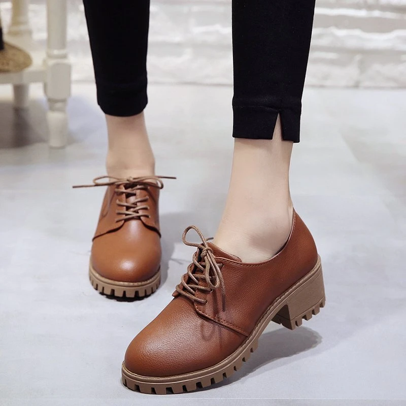 New Fashion Women's Flat Shoes Spring Comfort Soft Sole Shoes Women's Casual Sneakers Lace Up Black White Shoes Women's Shoes 3