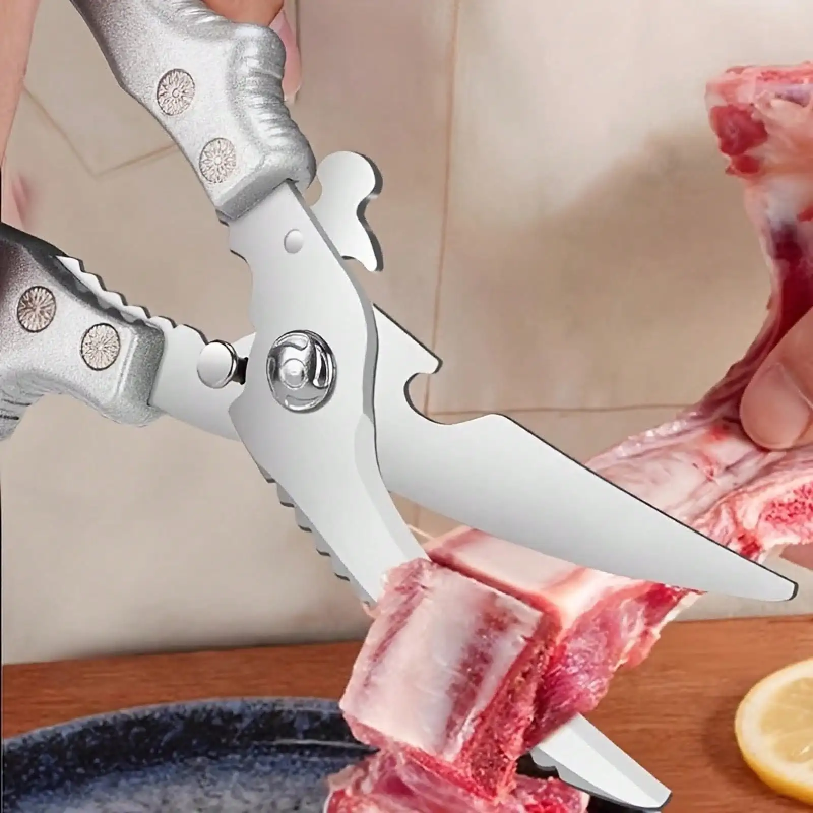 A Powerful Chicken Bone Scissors, Stainless Steel Household Scissors For Kitchen Use, Barbecue And Cooked Food Scissors, Seafood