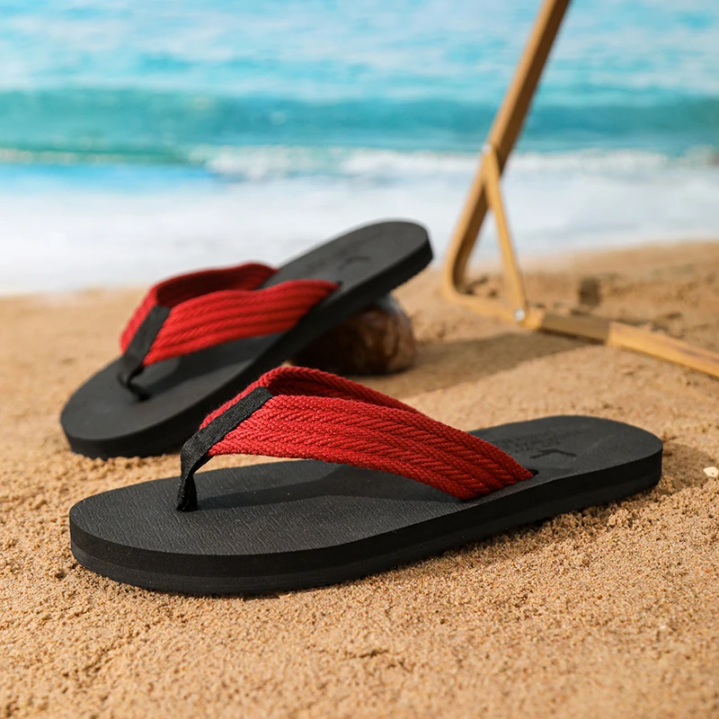 

Trendy All-match Men's Flip Flops Skin-friendly Popular Model Flexible Bathroom Slippers Beautiful And Fashionable Lightweight