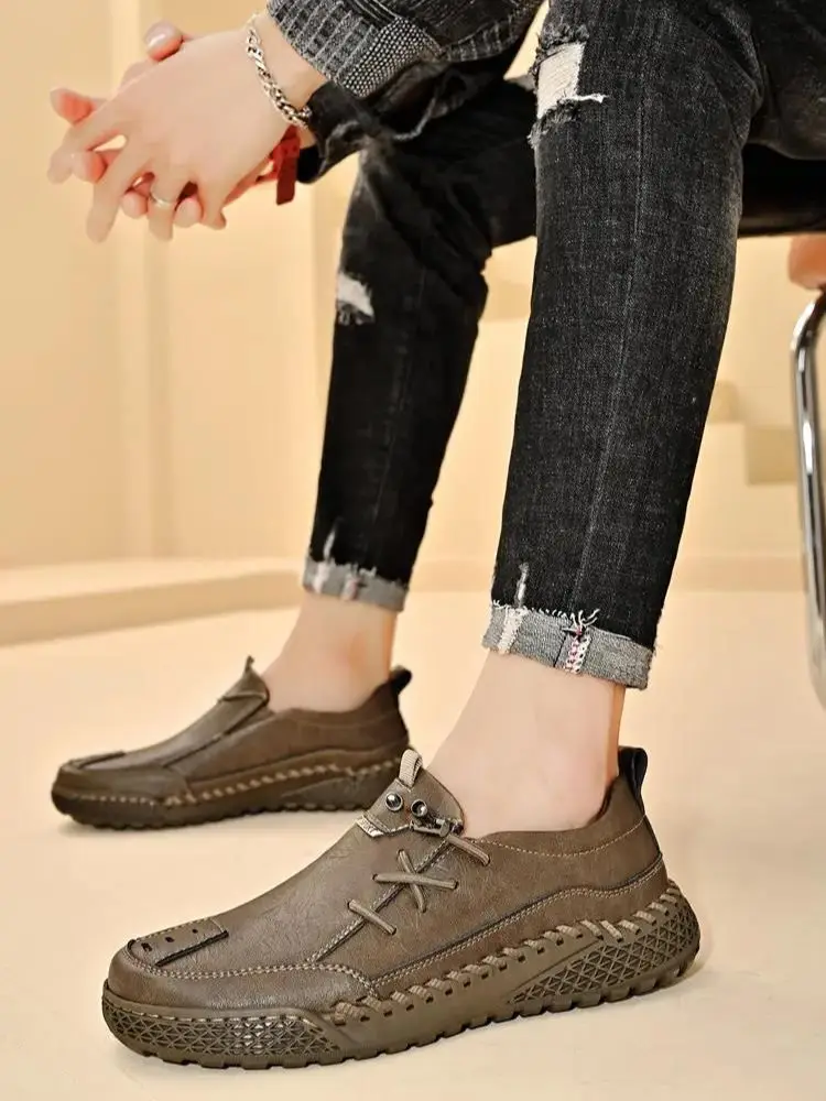 

Men's Spring Autumn Leather Casual Shoes Soft Bottom Non Slip Breathable Large Size Cover Foot Hand Sewn Casual Leather Shoes