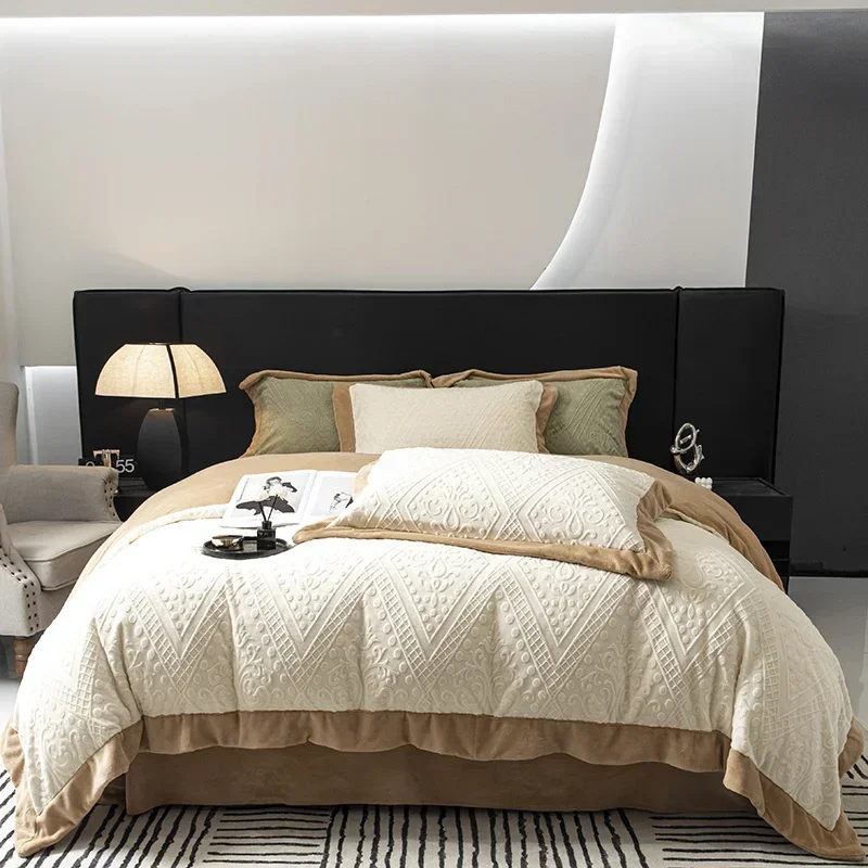 

Luxury jacquard velvet home Bed linen Euro Bedding set Sitting Duvet cover Quilt bed cover full set sheet sets with pillowcase