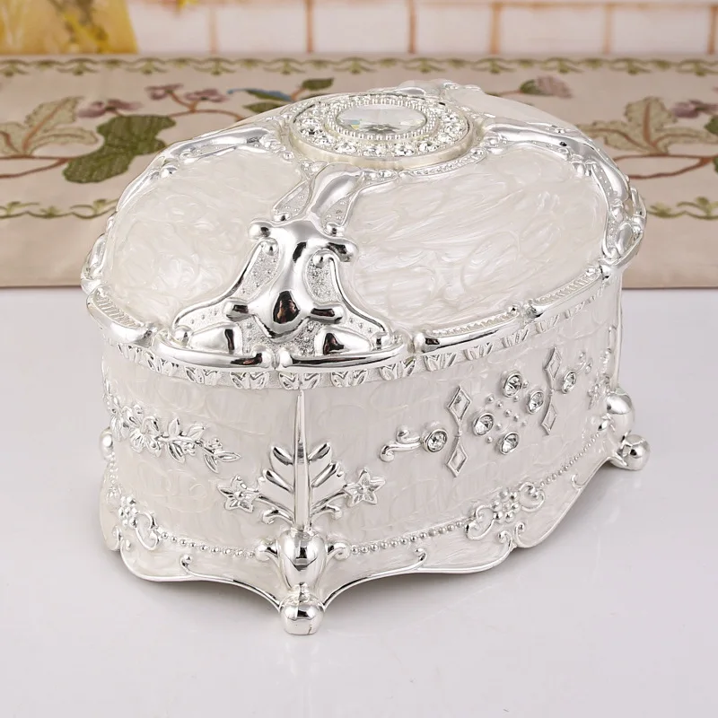 Creative Oval Rhinestone Jewelry Box Retro Earrings Necklace Storage Organizer Decorative Gift Box for Women