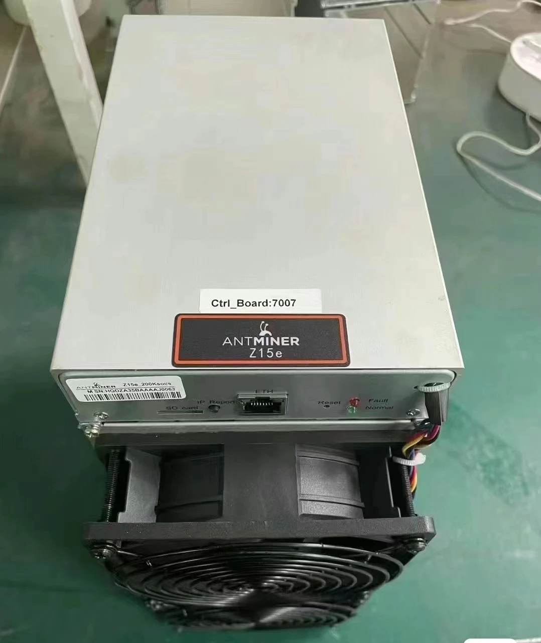 Bitmain Antminer Z15 420ksol/s 1510W Zcash Asic Miner ZEC Mining