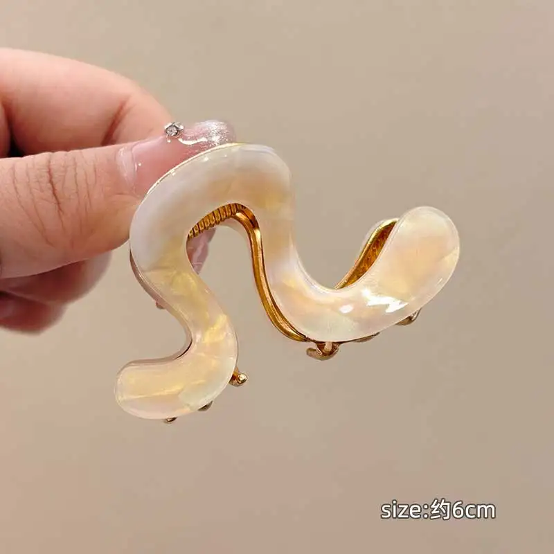 Pinza per capelli a forma di squalo accessorio capelli trendy_voghion.com