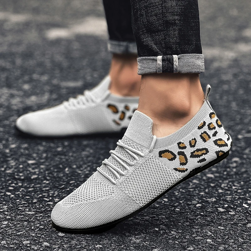 YRZL Men's Shoes Lightweight Breathable Sneakers Soft Comfortable Walking Shoes Men Home Shoes Thin Bottom Indoor Men Slippers 4