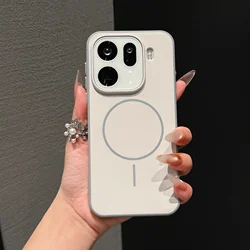 Luxury Minimalist Contrast Color Magnetic Case with Frosted Texture - Anti - Slip & Shockproof Full Phone Cover - OPPO Find X9 (White)