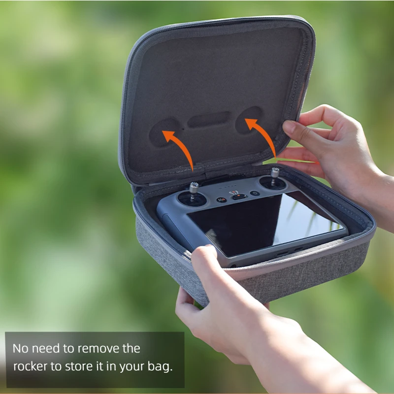 Ouverture du sac de transport pour drone RC 2 Bag, compartiments rembourrés pour drone et accessoires.