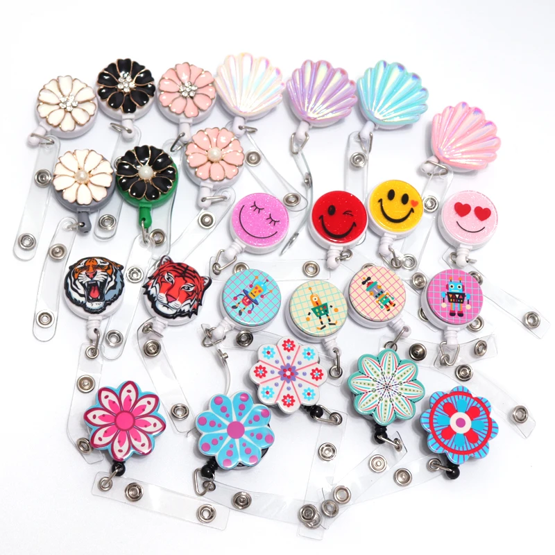1PCS Fashion Pull Badge Nurse Cute Shell Flowers Name Badge Reel Clip Badge Holder Doctor School Student Office ID Card Clip