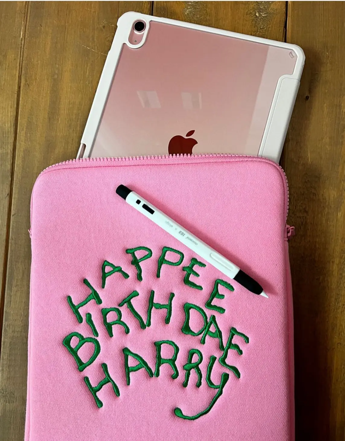 o ipad, Ins coreano, estojo para o