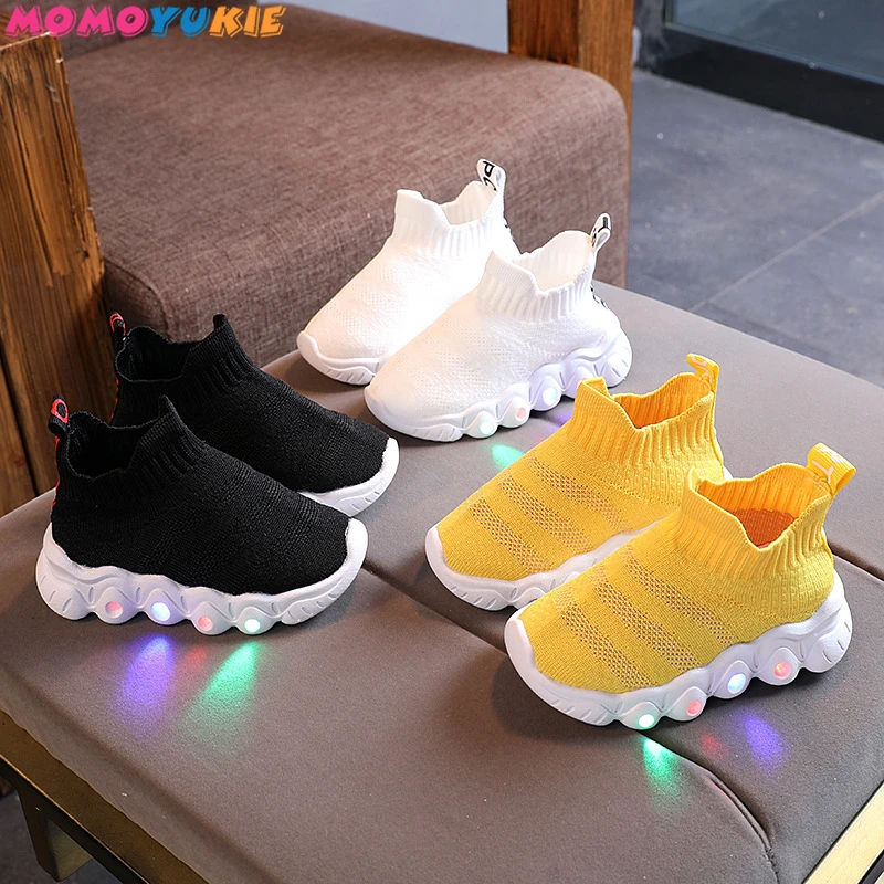 Size 21-30 New LED Children Glowing Shoes Baby Luminous Sneakers Boys Lighting Running Shoes Kids Breathable Mesh Sneakers extra wide children's shoes