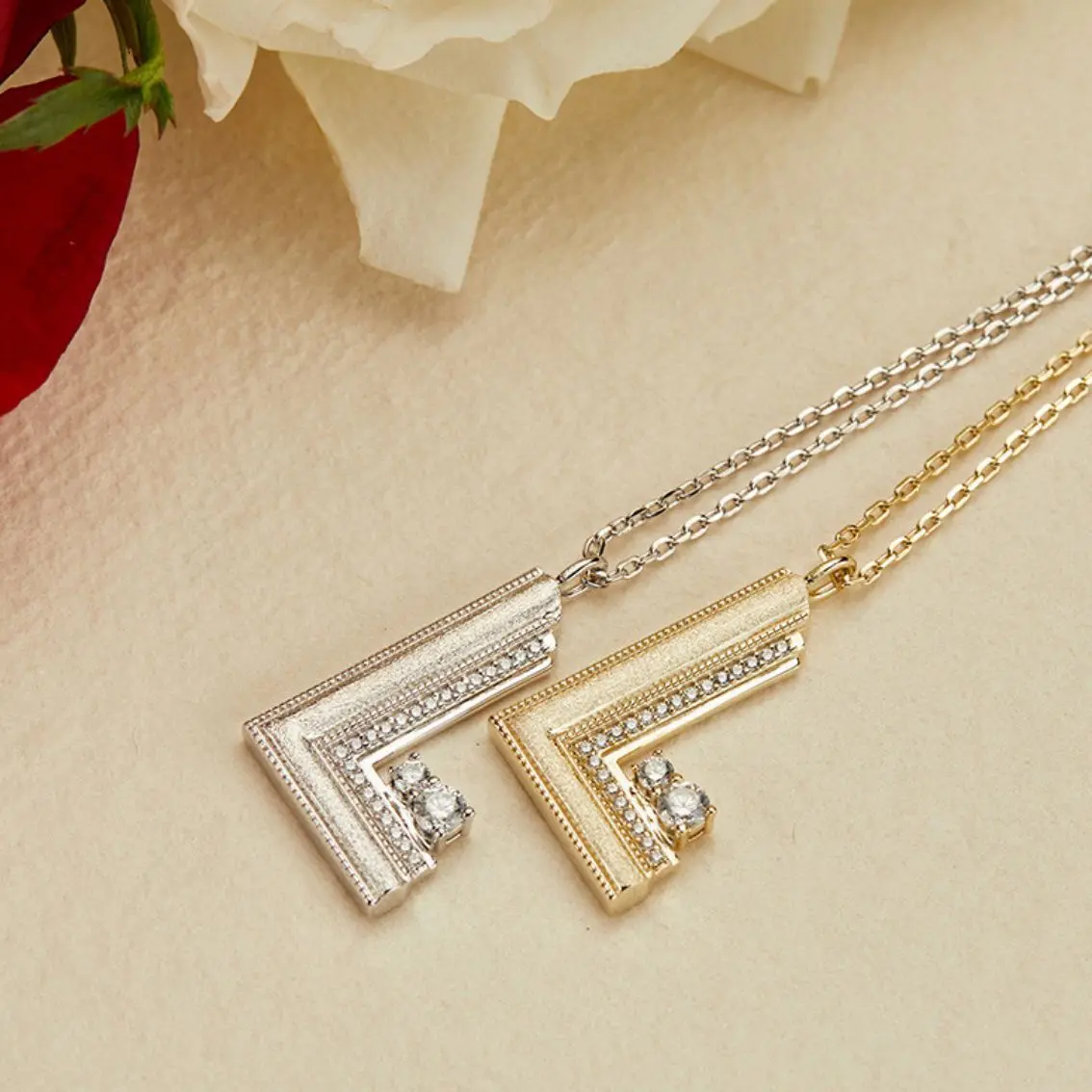 CLASSICAL BEAUTY- High-quality Fine Inlaid Zircon L-frame Necklace Women's Versatile Light Luxury Necklace Fashion Accessories