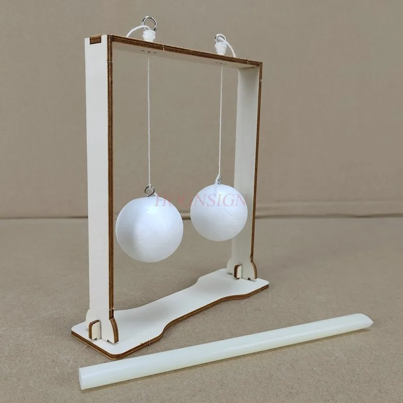

The ball that can't be blown, elementary school kindergarten science small experiment science and technology small production