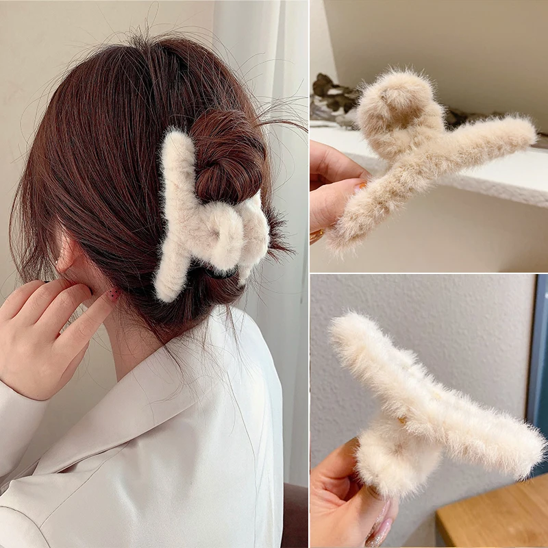 

Women Hair Claw Plush Clip Cute Korean Fall Winter Solid Elegant Acrylic Furry Accessories Girls Faux Fur Hair Clamp Claw Clip