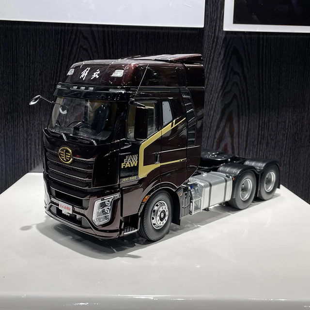 Die Cast 1/24 Scale FAW Jiefang J6V Tractor Head Heavy Truck