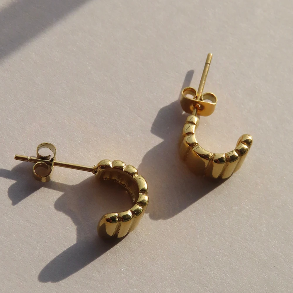 Metal Stripe Texture Geometric CC Hoop Earrings Stainless Steel Golden Unusual Cast Huggie Earring Personality Statement Jewelry