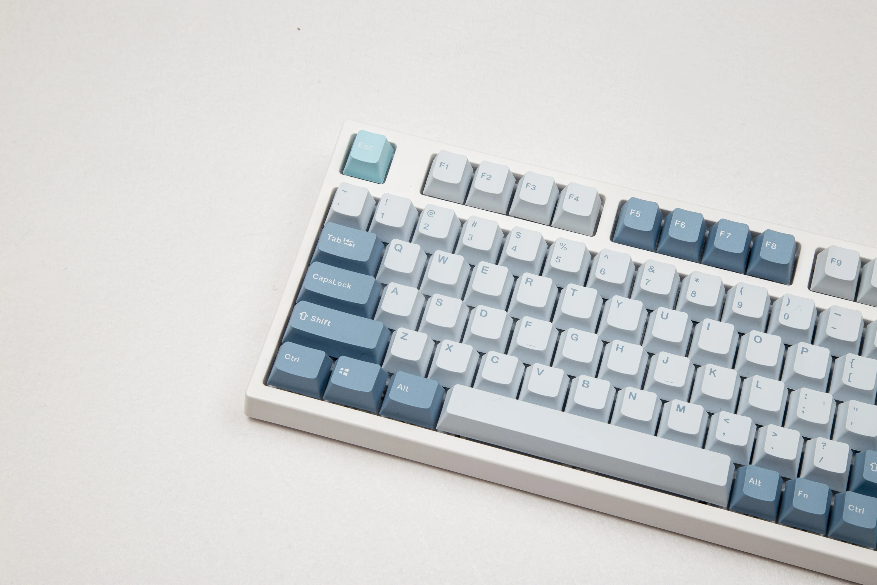 S29588e9f5d974fd5a750119b01d27360A - GMK Keycap