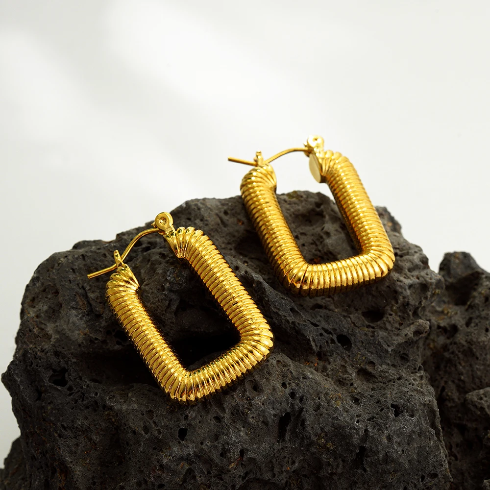 Personality Rock Anti Allergic Metal Thread Texture Shape Huggie Hoop Earrings Statement Thick Square Twist U Shape Trend Bijoux